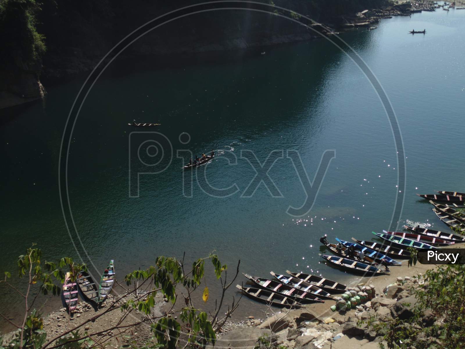 Wah Umngot Aka Dawki River, India Editorial Stock Photo - Image of beauty,  nature: 122825328