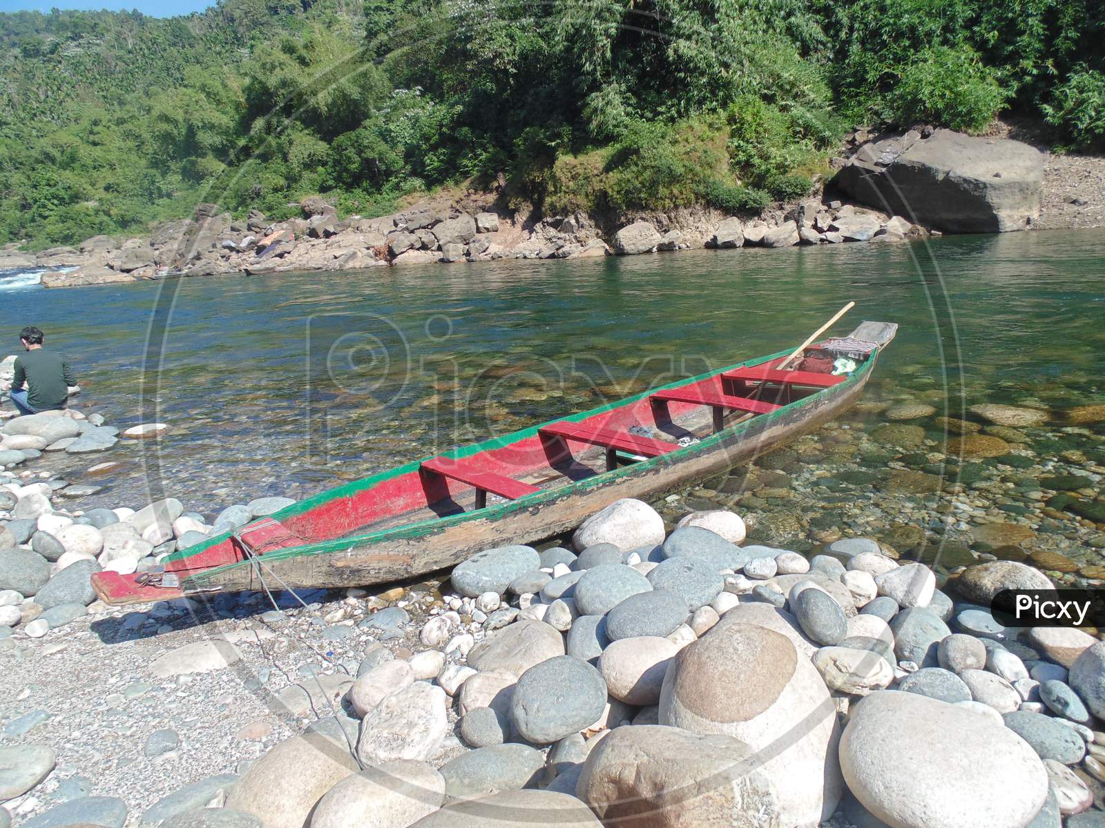 Wah Umngot - The river is so clean and transparent | Indiano Travel