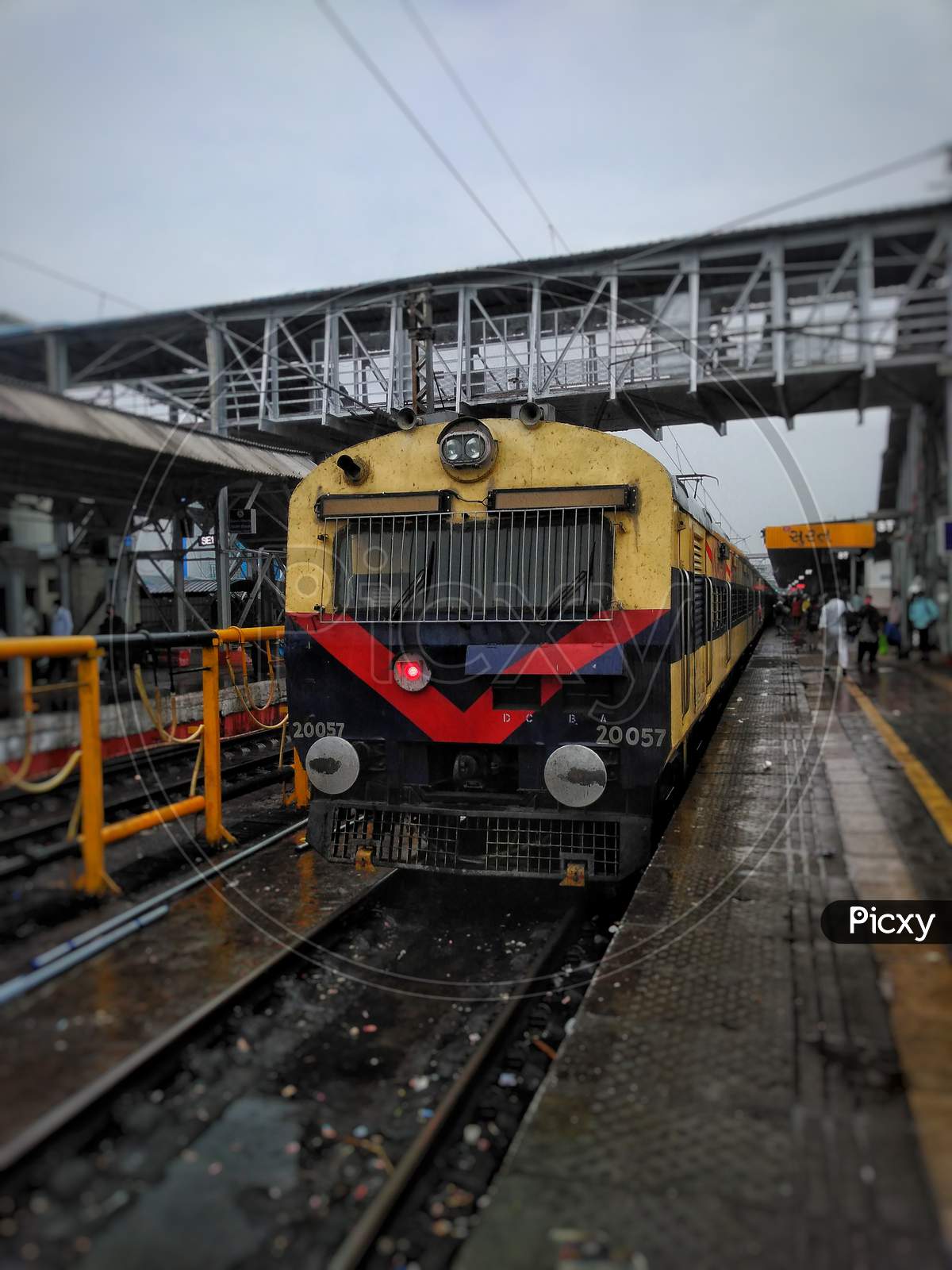 Indian Train Lovers - #15640 Kamakhya-puri Express (via Adra) with new  Utkrisht Coaches-------------🚂🚞🚞 | Facebook