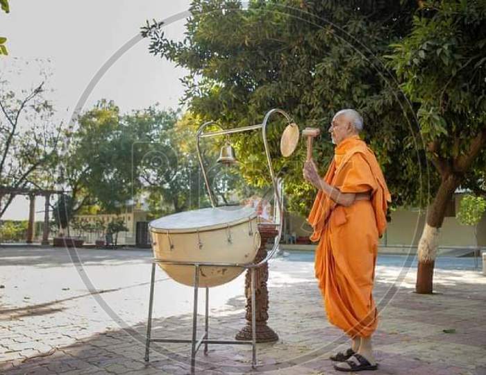 BAPA mhant swami