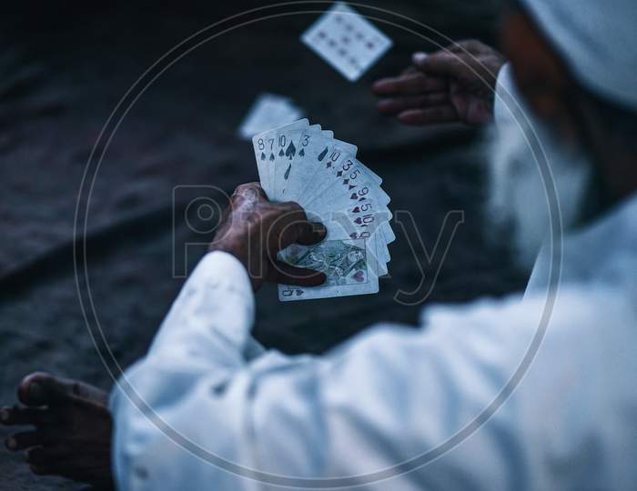 Playing cards(old man)