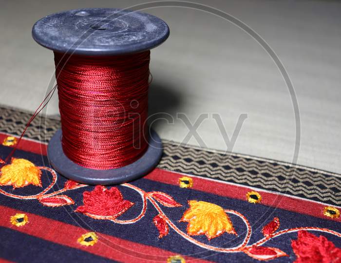 Hand Craft Design On Saree With Yarn Reel