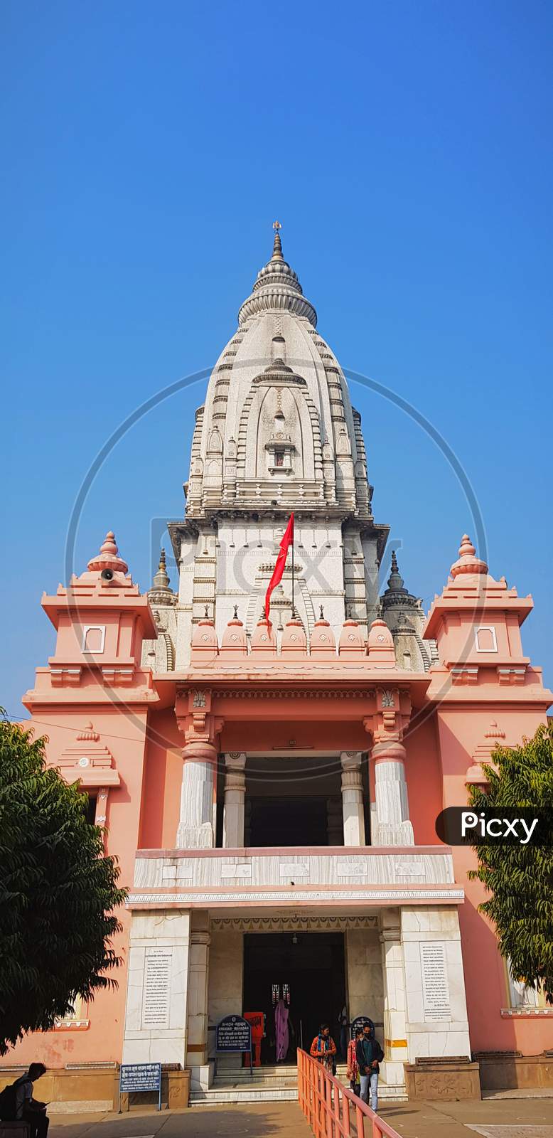 Kashi Vishwanath Temple Situated In Banaras