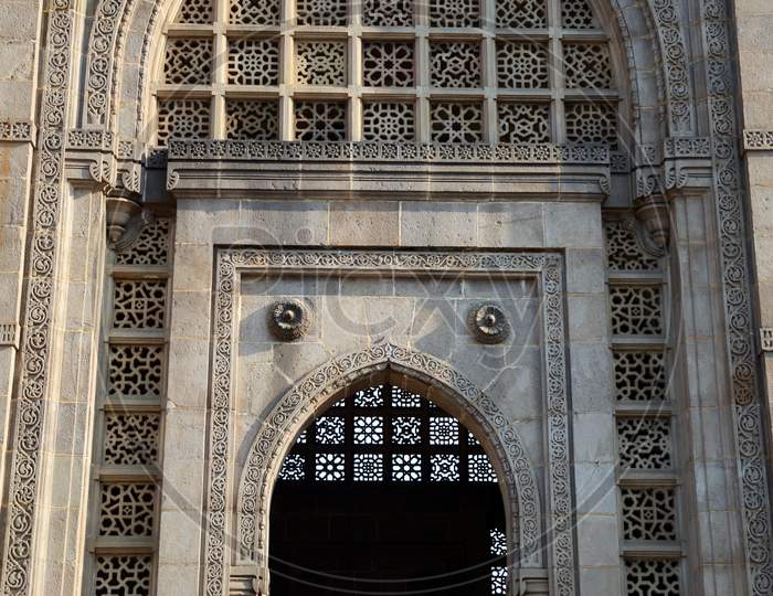 An Arch OF Gateway Of india