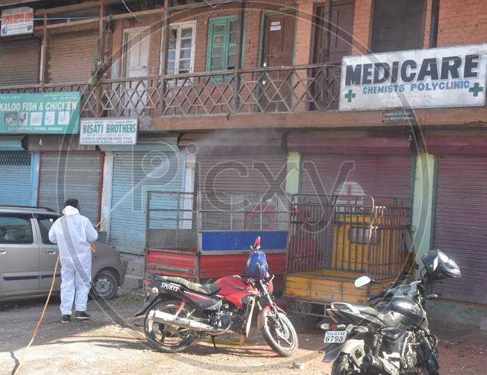 Fumigation In Srinagar City By Men Wearing Kits