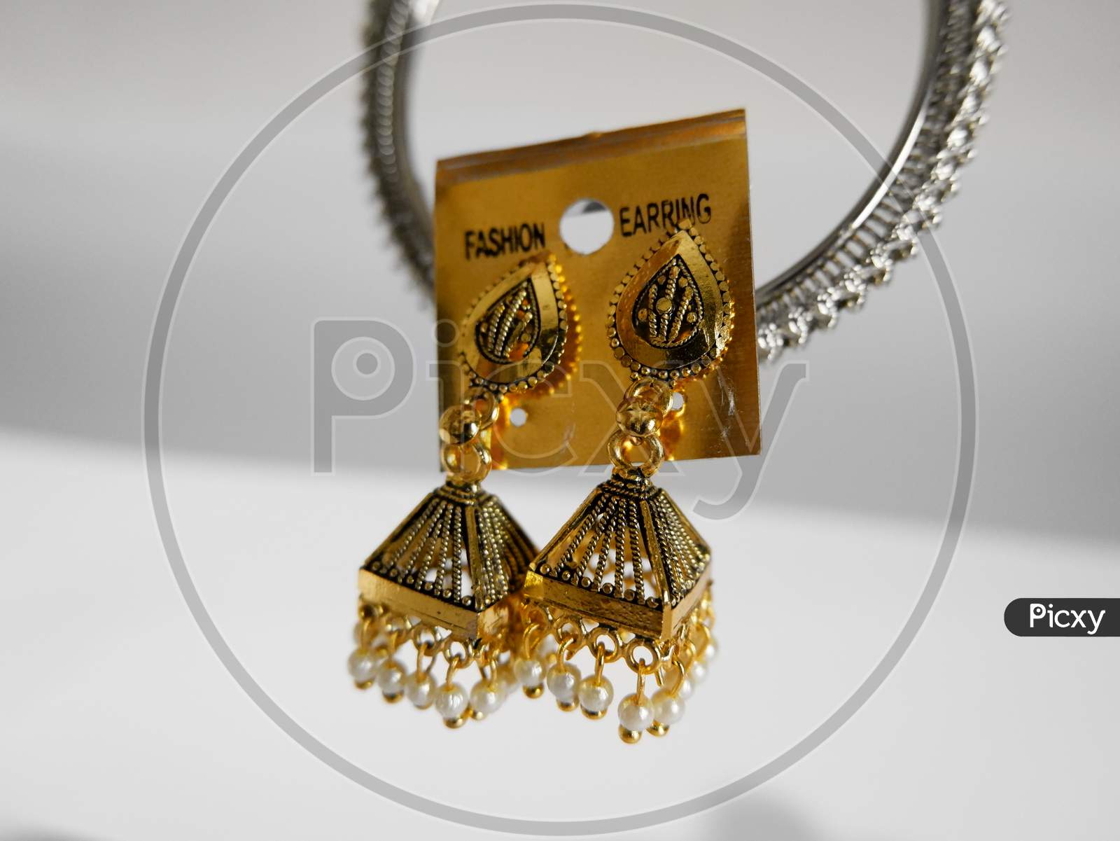 Object photography of earrings