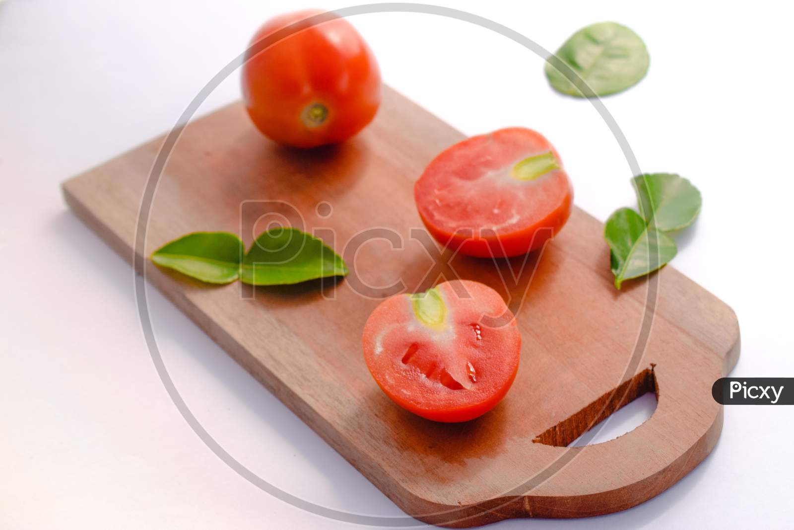Tomato isolated,Fresh tomatoes on white background