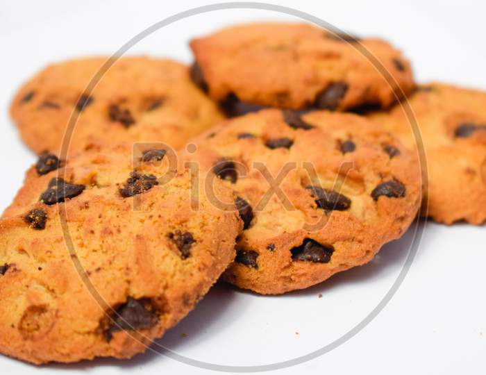Close-up of a biscuit bread dish with a white background