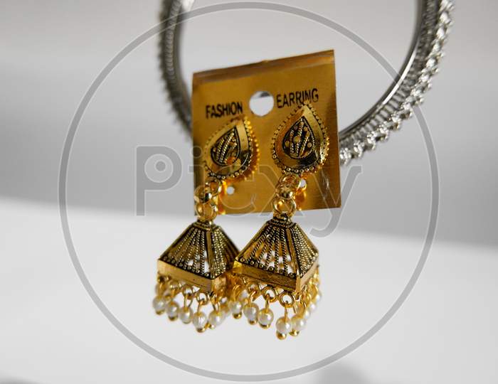 Object photography of earrings
