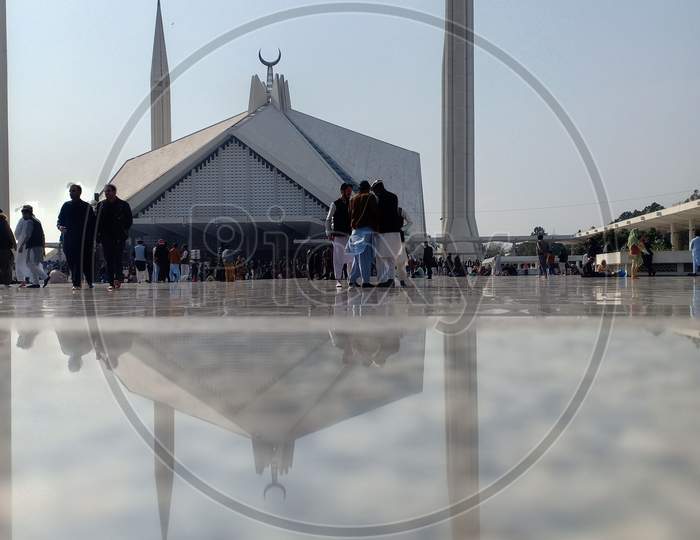 Faisal mosque in reflection pic