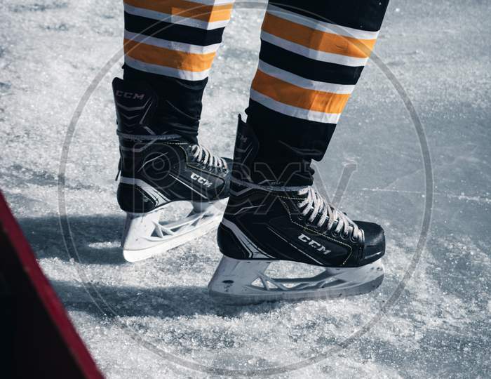 ice hockey shoes