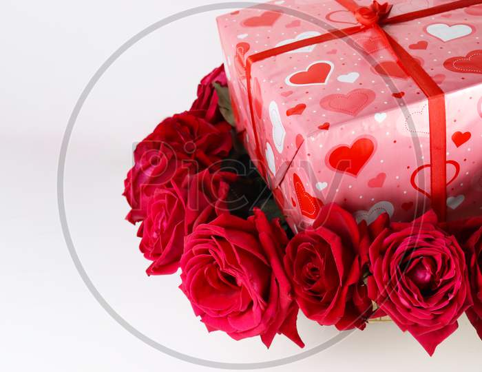 Valentine Gift Box With Rose