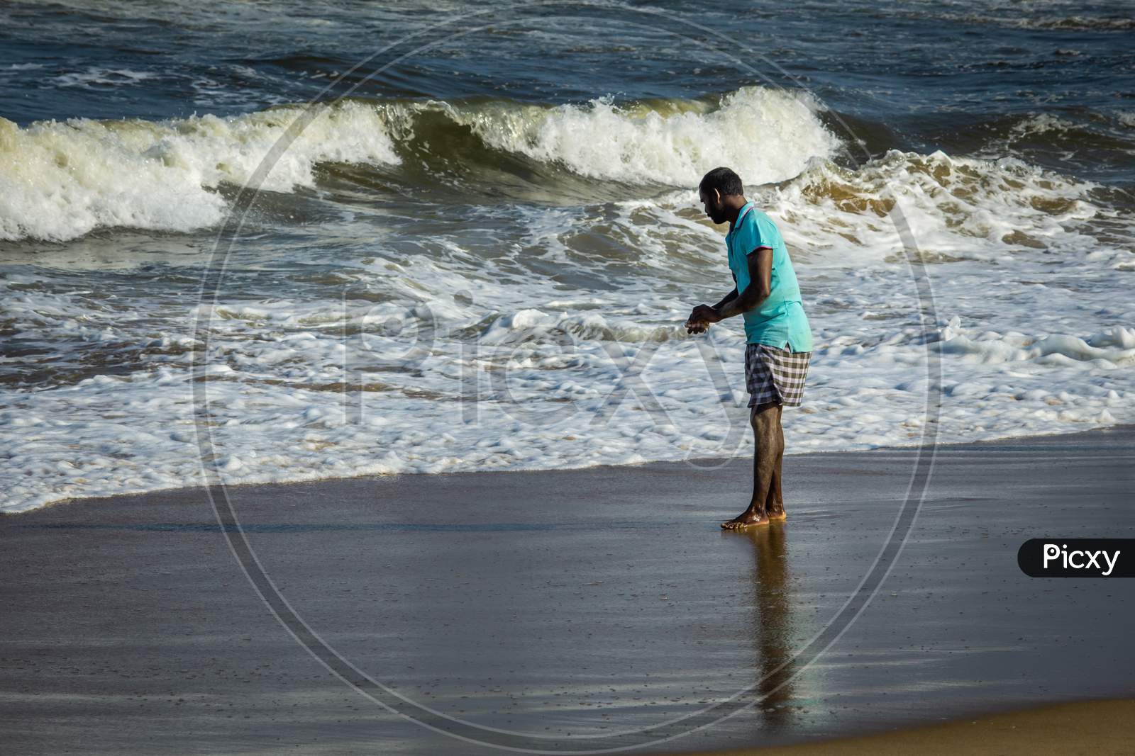 Kovalam Beach (Chennai)- Trivandrum | Kerala Tourism 2023 - TheIndiaExplorer