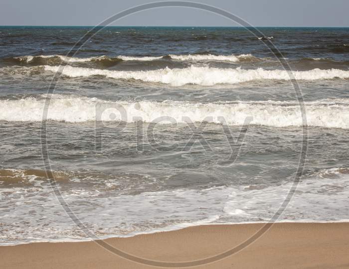 Beautiful View Of Waves Of The Bay Of Bengal Along Kovalam Beach, Chennai, India
