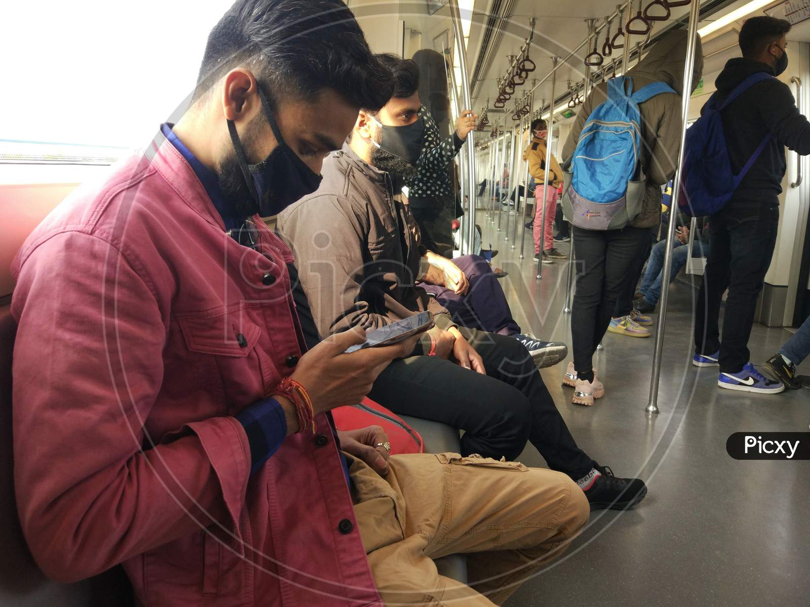 Delhi metro social distancing