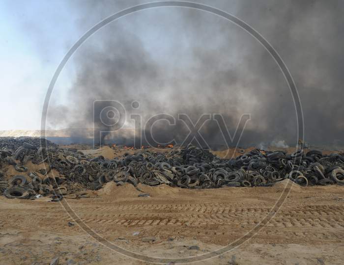 Waste,Tires,Or,Rubber,Waste,,,Thrown,For,Burning,,Automotive