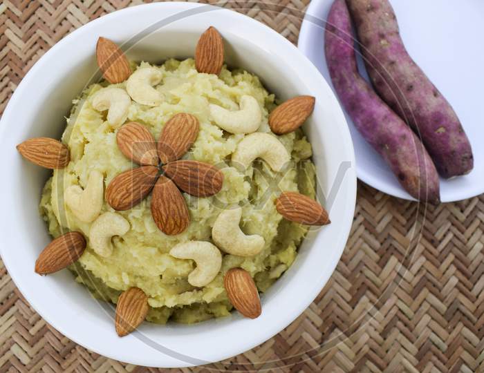 Shakarkandi Sheera Made From Sweetpotato Root Vegetable. Asian Dessert Sweet Item Dish Garnished With Dry Fruits Eaten During Fasting Days