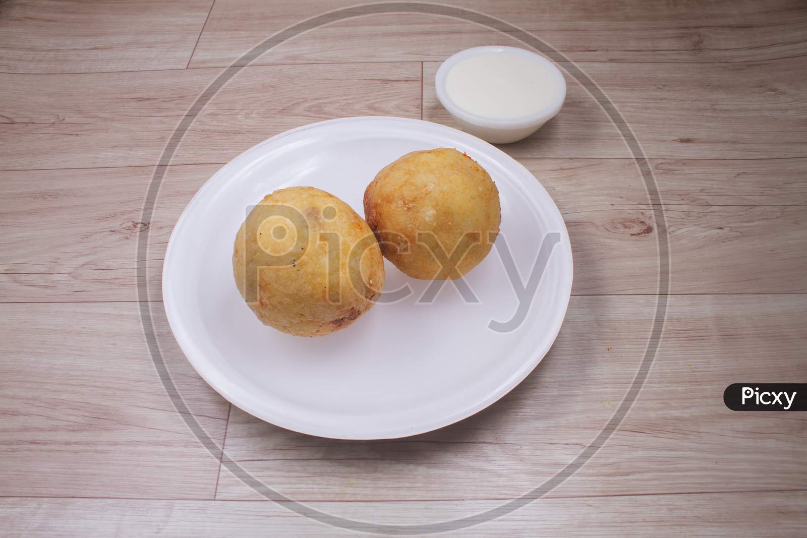 Dried Fruit Kachori Is A Small, Round Ball Filled With Masala And Cashew