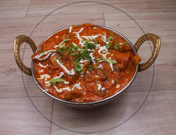 Overhead View Of Veg Kadai Or Veg Curry Roast Hot And Spicy Gray Dish Mumbai Delhi India. North Indian, Pakistani Non-Vegetarian Cuisine Prepared In Garam Masala. Popular Side Dish For Chapati