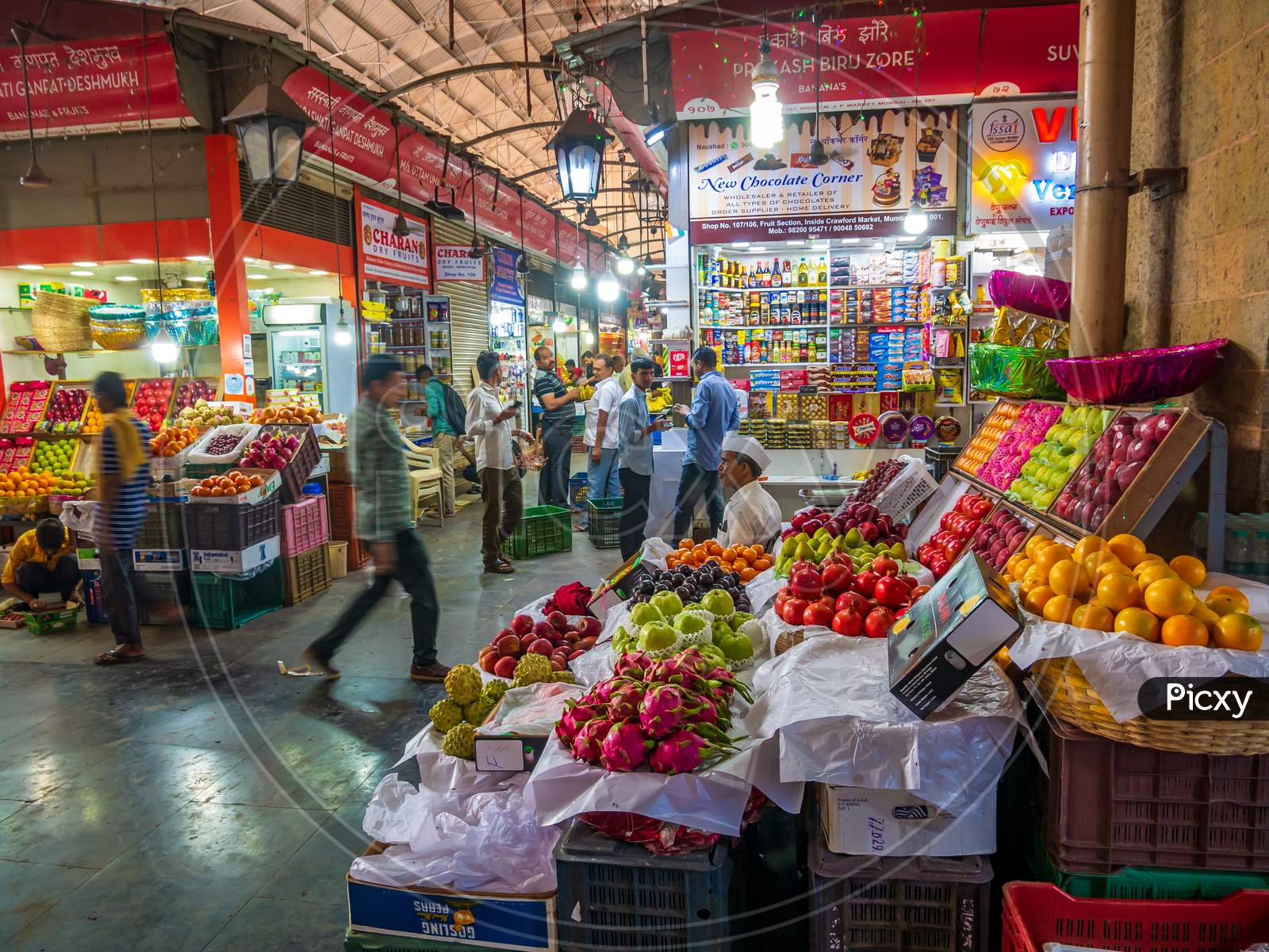Fruit Vendor At Crowford Market In South Mumbai