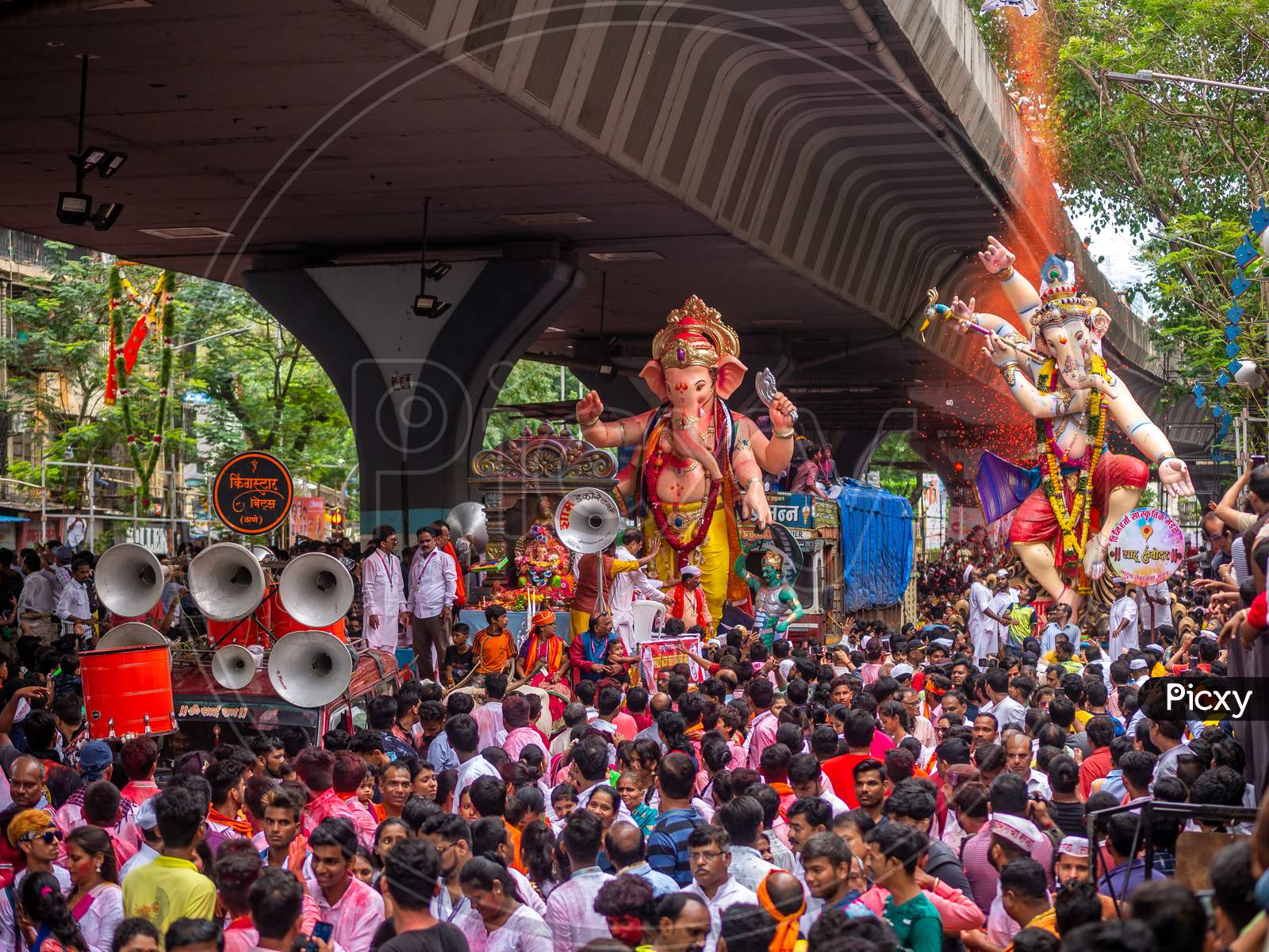 Thousands Of Devotees Bid Adieu To Lord Ganesha In Mumbai During Ganesh Visarjan Which Marks The End Of The Ten-Day-Long Ganesh Chaturthi Festival