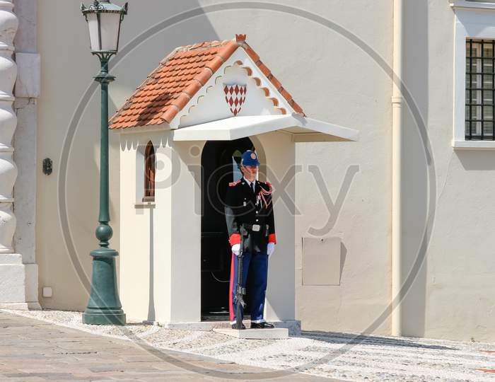 Monte Carlo, Monaco - April 19 ; Guard On Duty At The Palace In Monte Carlo Monaco On April 19, 2006. Unidentified Man.