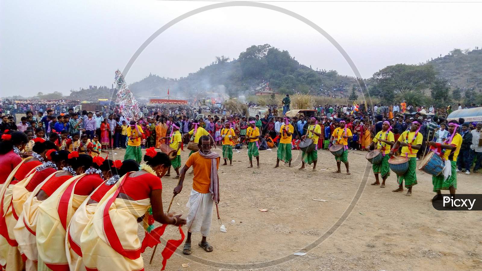 Image of Santali Dance Performance at a Fair of Purulia,West Bengal ...