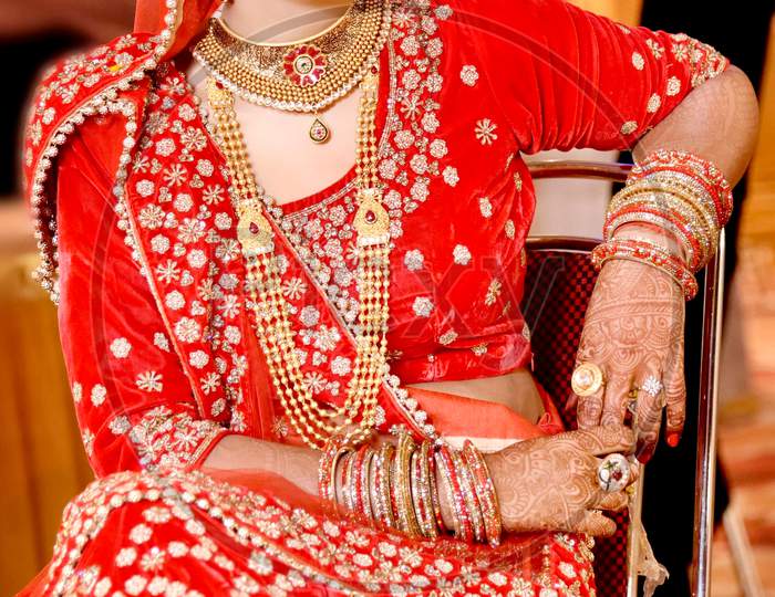 Pakistani Indian Bridal Showing Her Wedding Gold Necklace