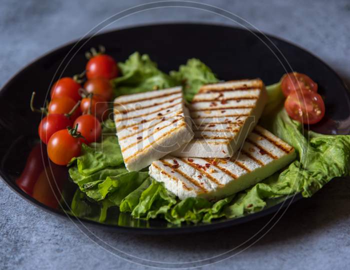 Delicious grilled paneer or cottage cheese and vegetables.