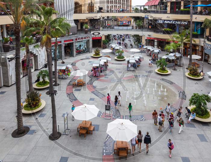 Hollywood And Highland Center Shopping Mall In Hollywood