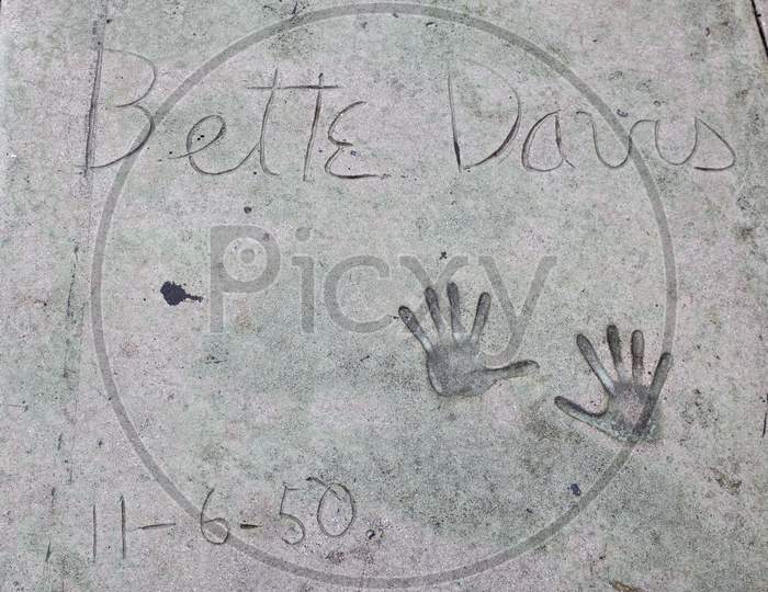 Bette Davis Signature And Handprints Hollywood