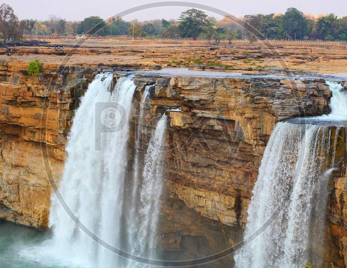 Beautiful chitrakoot waterfall of bastar district of chhattisgarh best tourism place of India hd waterfall wallpaper
