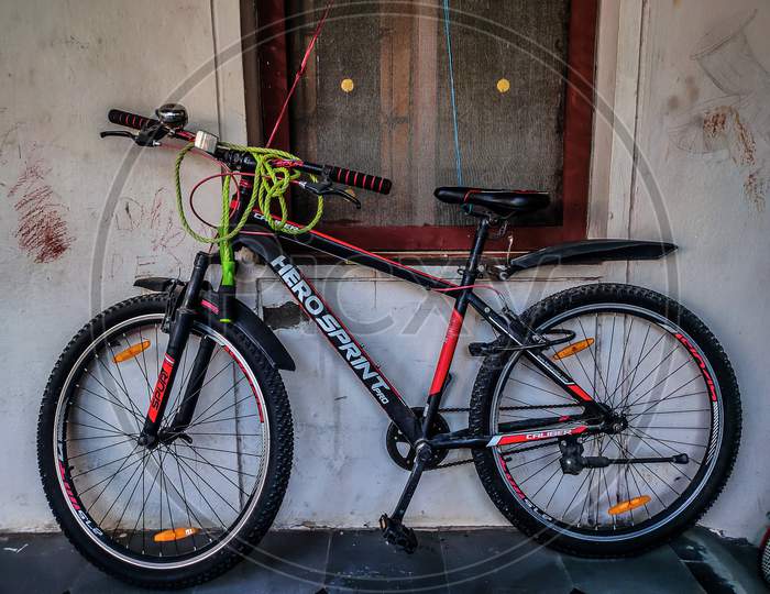 Gulbrga, Karnataka, India- February 15Th 2021; Stock Photo Of Brand New Black Color Hero Print Pro Caliber Men Bicycle Parked At Home In Afternoon At Gulbrga Karnataka India.