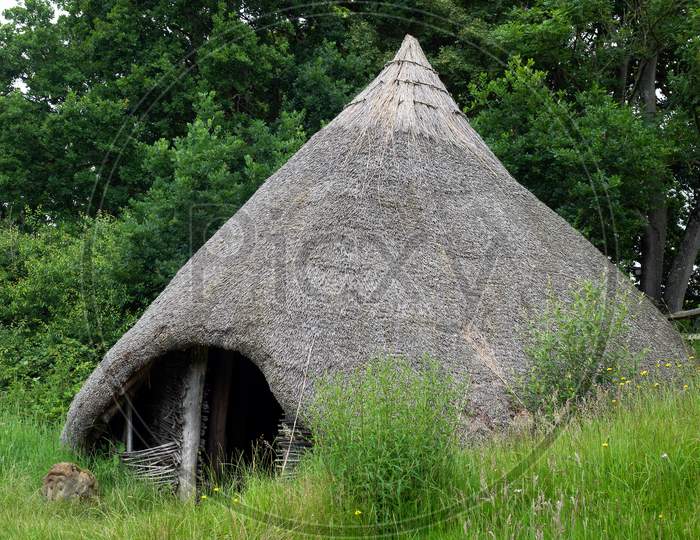 Image of Reconstruction Of A Late Bronze Age Roundhouse In The Grounds ...