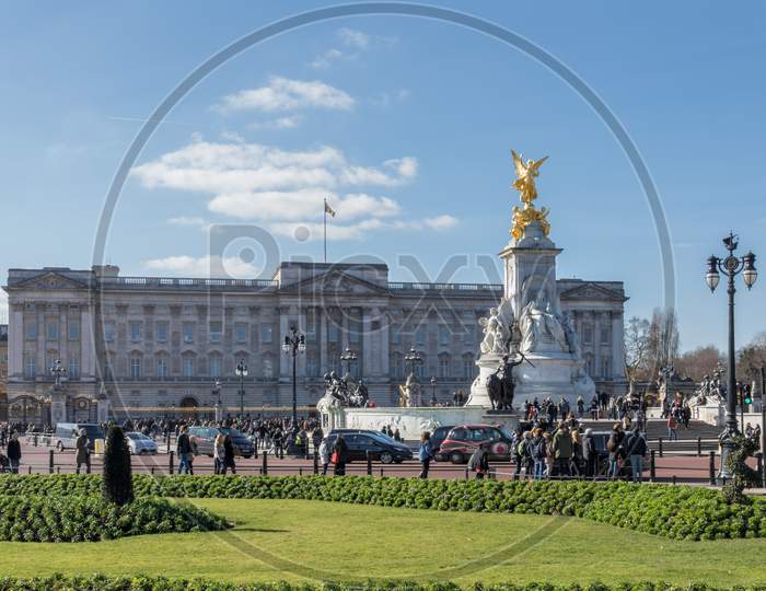 Victoria Memorial Outside Buckingham Palace