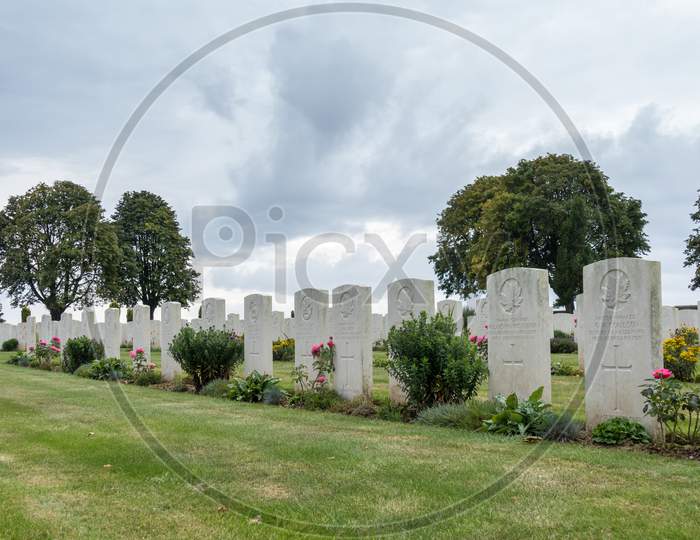Cabaret Rouge British Cemetery In France