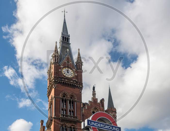 St Pancras International Station Tower And Underground Sign