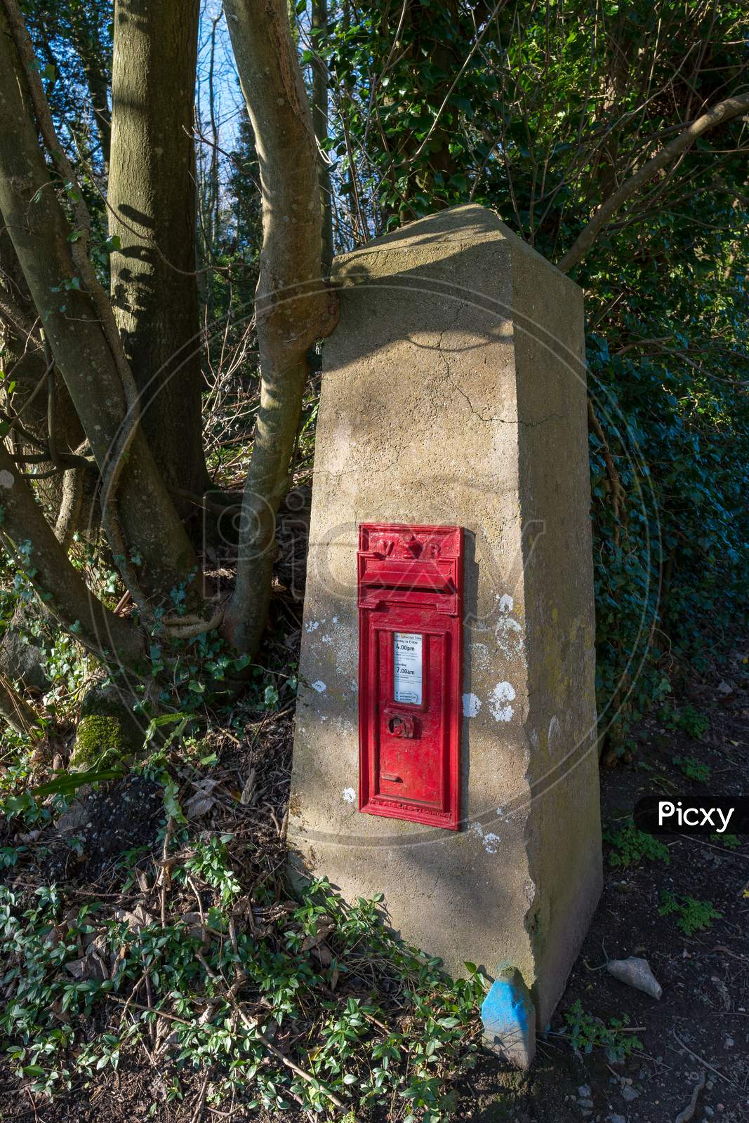 Folkington, East Sussex/Uk - January 28 : Old Red Post Box In Folkington, East Sussex On January 28, 2019