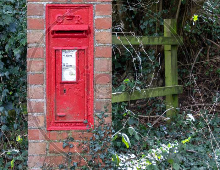Crawley Down, West Sussex/Uk - February 20 : Old Red Pillar Box In Crawley Down, West Sussex On February 20, 2019