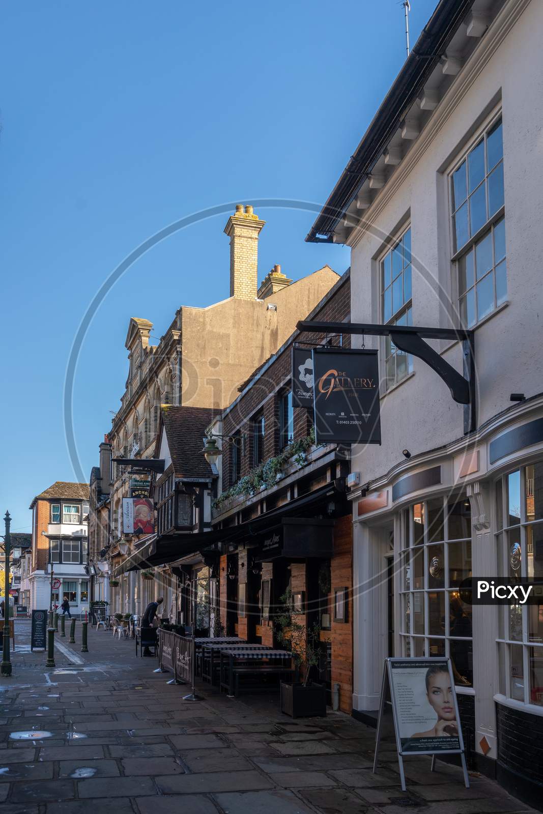 Horsham West Sussex/Uk - November 30 : View Of The Town Centre In Horsham West Sussex On  November 30, 2018. Three Unidentified People