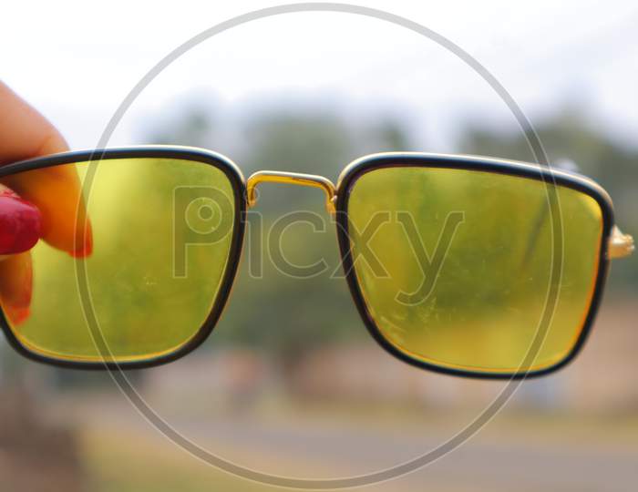 Goggles | Eye glasses | eyewear | glasses | specs |spectacles | chashma | spex