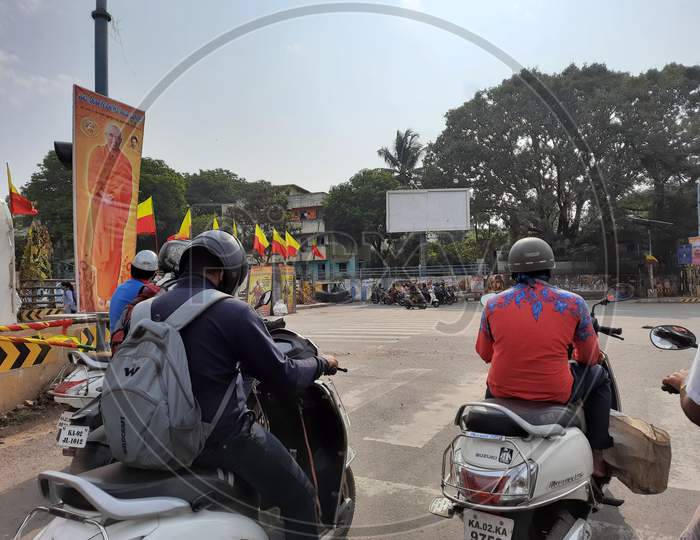 Closeup Of Magadi Road Tolgate Signal Beautiful View In The Morning With Karnataka Flag Waving In The Circle.