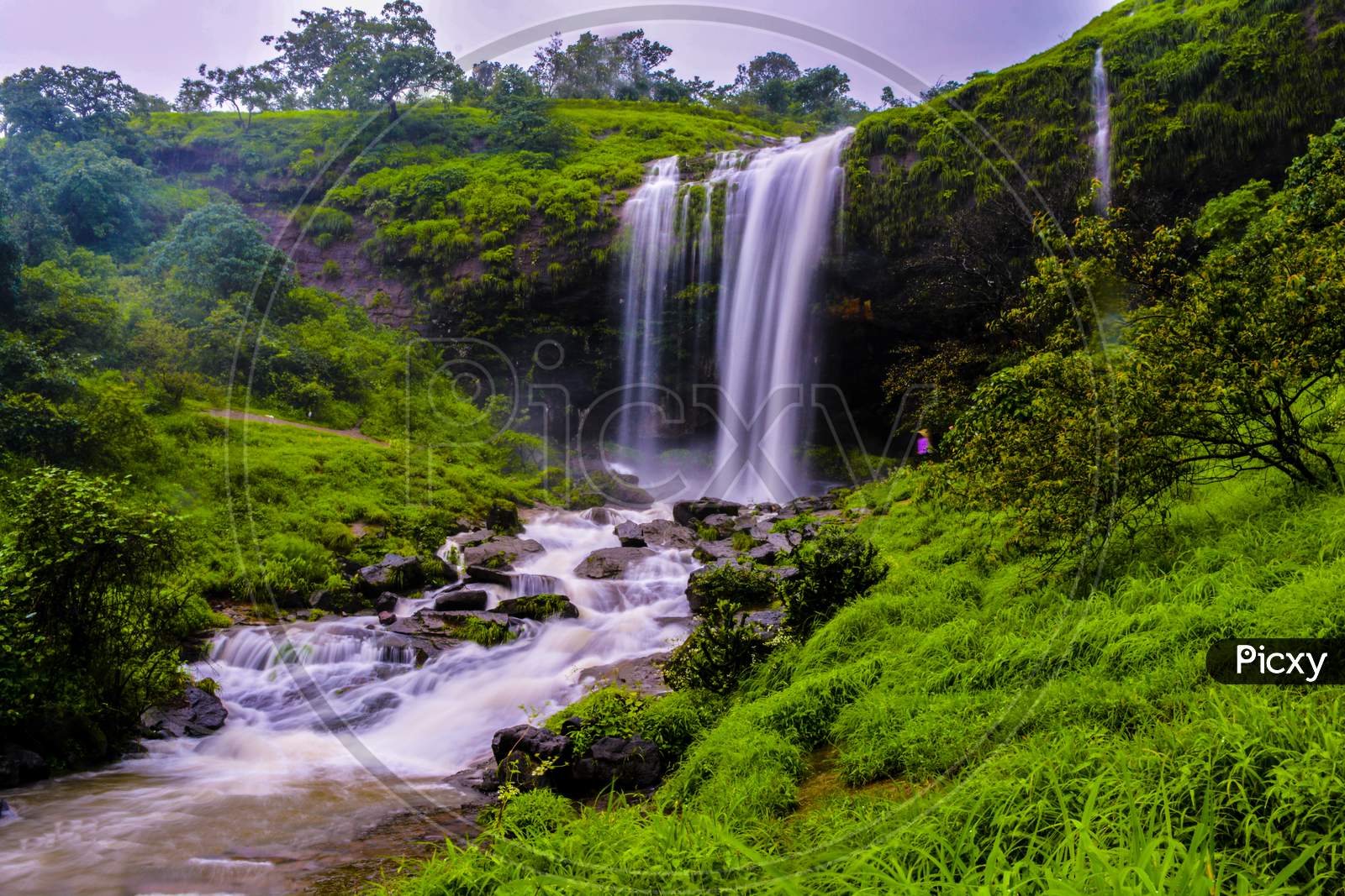 Waterfall (Long Exposure)