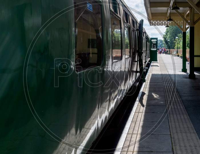 East Grinstead, West Sussex/Uk - August 30 : Steam Train In East Grinstead Station West Sussex On August 30, 2019. Unidentified People
