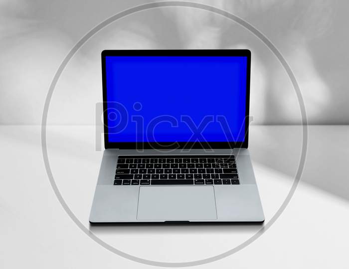laptop with editable screen