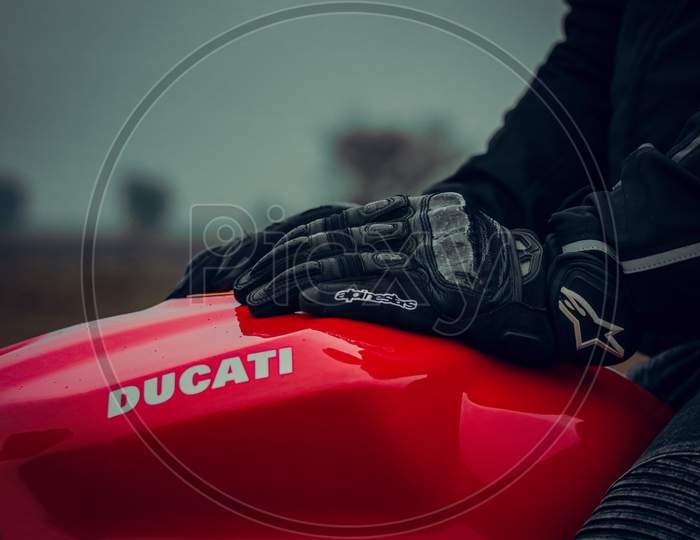 Ducati 959 Bike