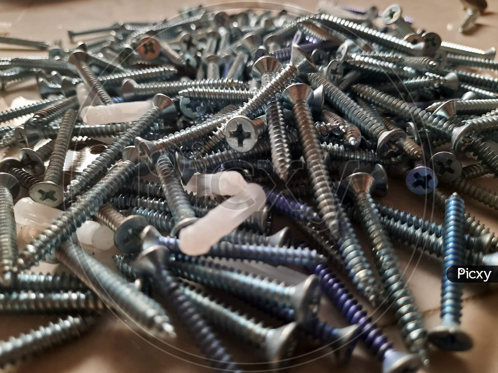 Screw Hooks And Fasteners Made Of Stainless Steel.
