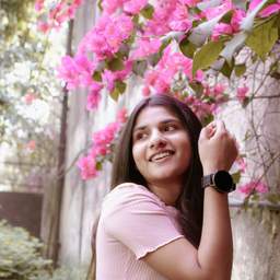 Profile picture of Devyani Meena on picxy