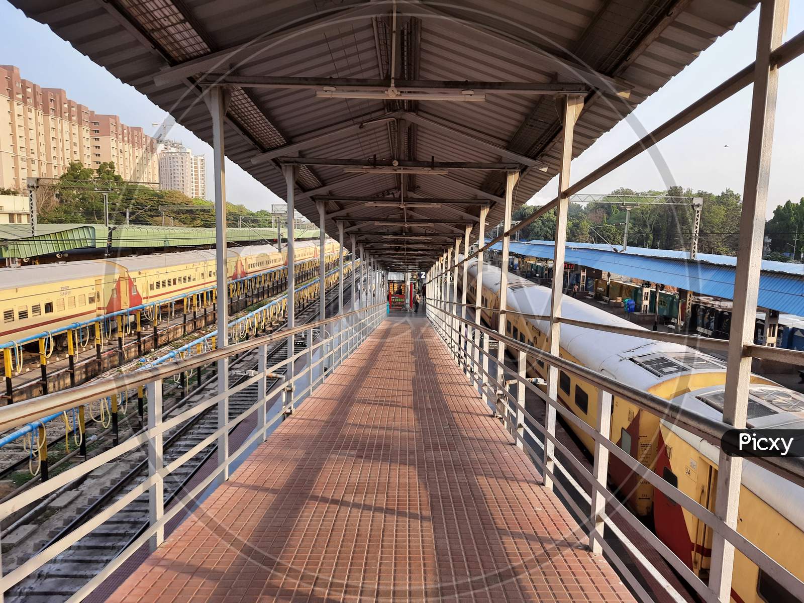 image-of-closeup-of-yesvantpur-junction-railway-station-inside-view-of