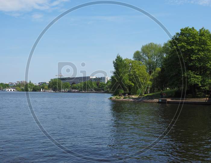Aussenalster (Outer Alster Lake) In Hamburg
